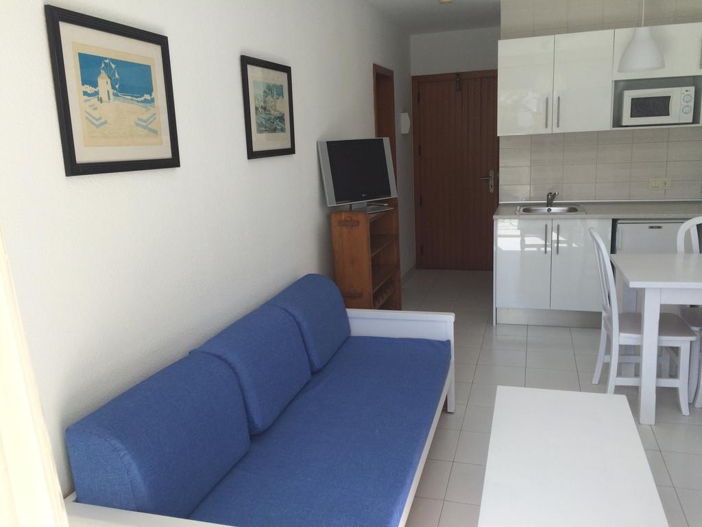 Llevant Apartments Port de Pollença Exteriör bild