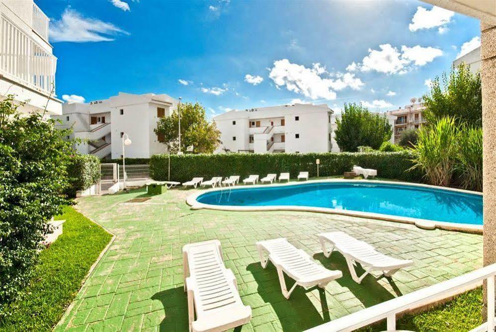 Llevant Apartments Port de Pollença Exteriör bild